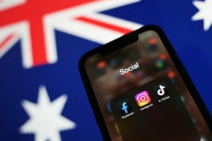 Facebook accuses Australia after banning social networks for children